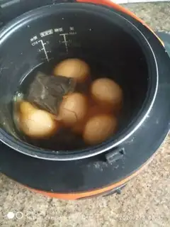Make The lazy ones use tea eggs step 4