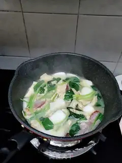 Make Pineapple sausage pastry soup step 7