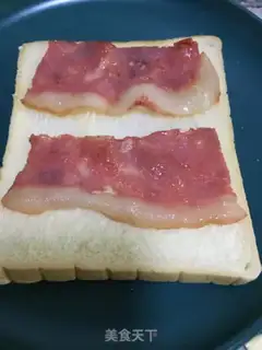 Make Tomato bacon sandwich step 3