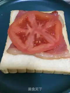 Make Tomato bacon sandwich step 4