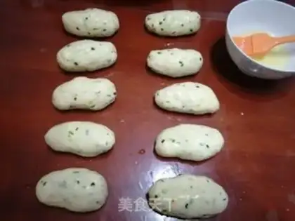 Make Hand grab cake step 4