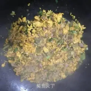 Make Onions, eggs, fried rice step 5