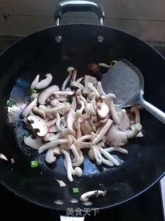 Make Shrimp mushroom soup step 4