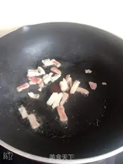 Make Meat-swipe tofu soup step 1