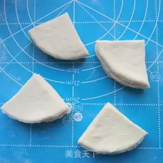 Make Heart rolls step 4