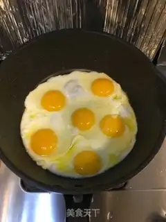 Make Fried eggs step 0