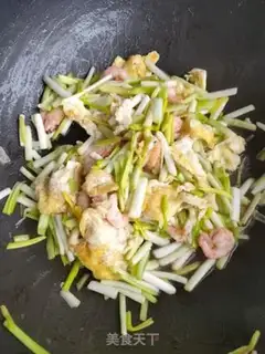 Make Shrimp and yellow fried eggs step 7