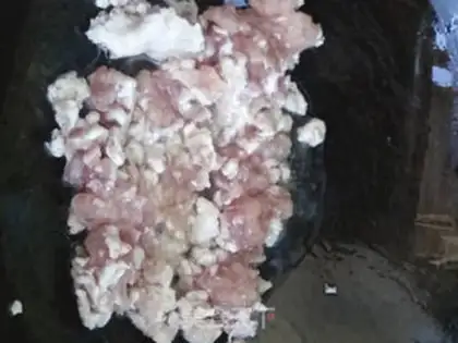 Make The meat and the garlic step 3