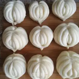 Make Heart rolls step 12