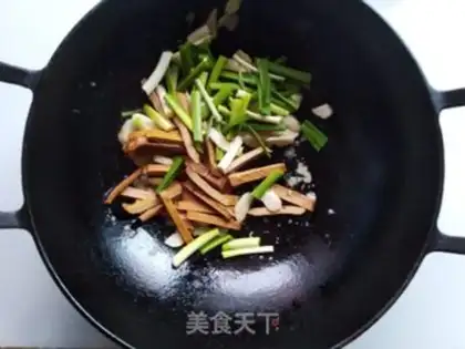 Make Garlic dry and fried step 4