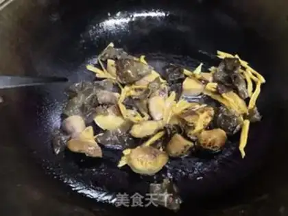Make Cream mushrooms, quail eggs step 2