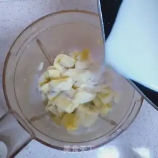 Make Apple banana shake step 3
