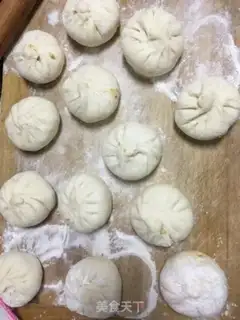 Make A cabbage chicken bun step 9