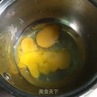 Make radish fried eggs step 2