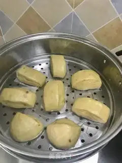 Make Cricket apple ring step 4