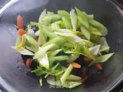 Make Celery with wood step 7