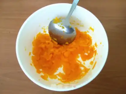 Make Milk pumpkin sesame pie step 3