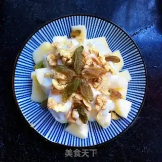 Make Apple walnut yogurt step 6