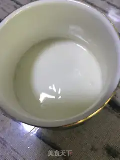 Make Flamingo oatmeal milk cup step 6