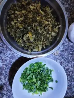 Make An egg bag of celery step 4