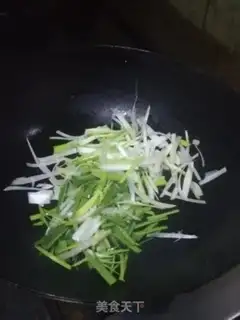 Make Pick up the noodles step 2