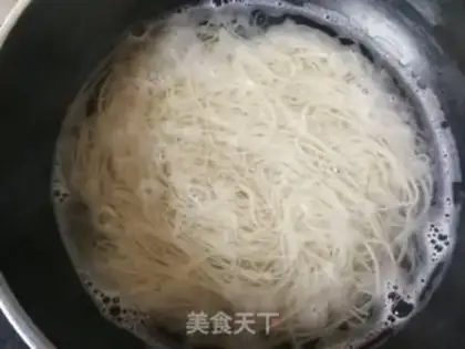Make Spicy noodle step 5