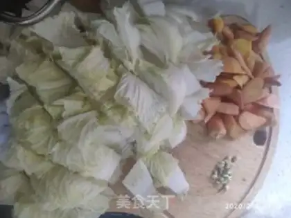 Make Carrot cabbage beef step 2