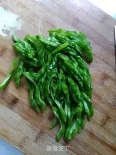 Make Eggs and guacamole step 1