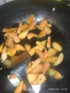 Make Carrot cabbage beef step 3