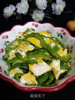 Make Eggs and guacamole step 8