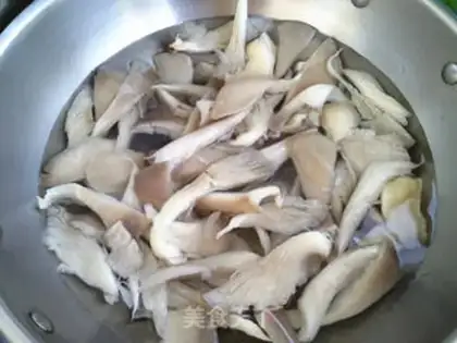 Make ♪ Pinetail mushrooms and oil step 2