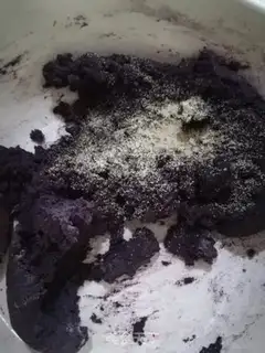 Make Black rice ball step 6