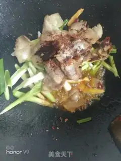 Make Garlic sprouts back to the pot step 7