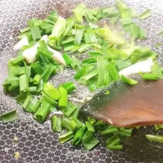 Make Garlic rice and fish step 6