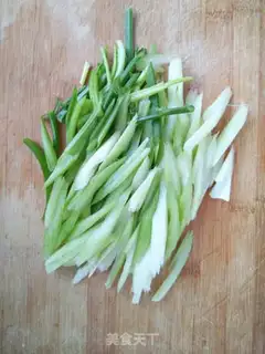 Make Sweet garlic with celery eggs step 0