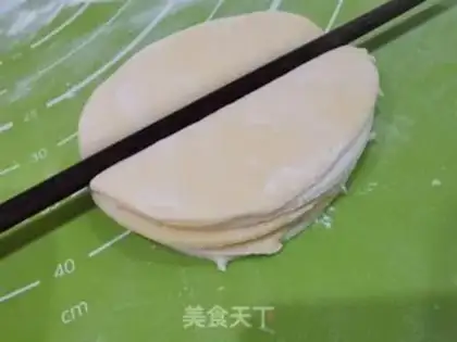 Make Heart buns step 2