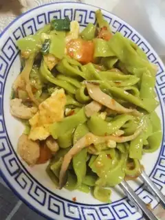 Make Handy spinach noodles step 7