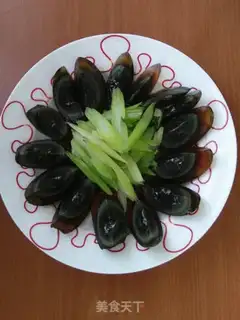 Make Sweet garlic with celery eggs step 6