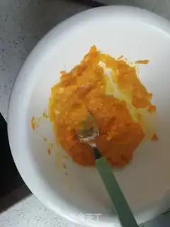 Make Pumpkin sesame rice balls step 3