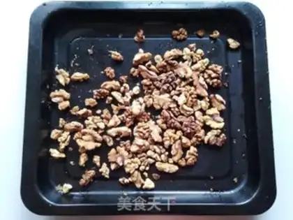 Make walnut sesame paste step 2