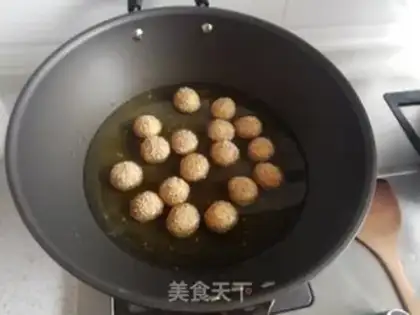 Make Pumpkin sesame rice balls step 8