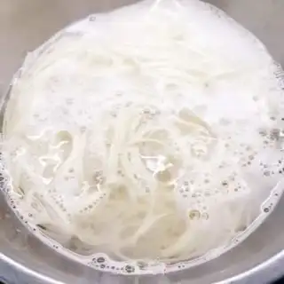 Make Fish noodles step 1