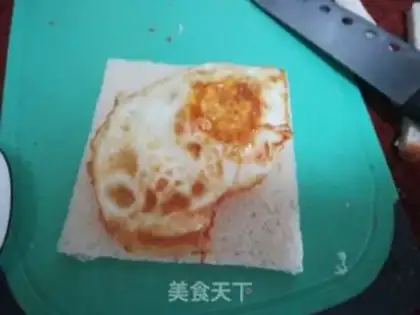 Make Egg sausage sandwich step 5
