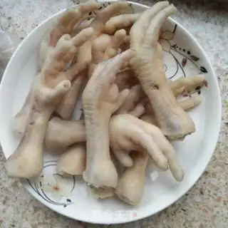 Make Hot chicken claws step 1