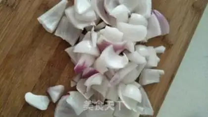 Make Onion fried meat step 1