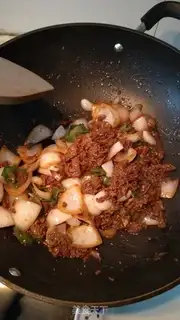 Make Onion fried meat step 4