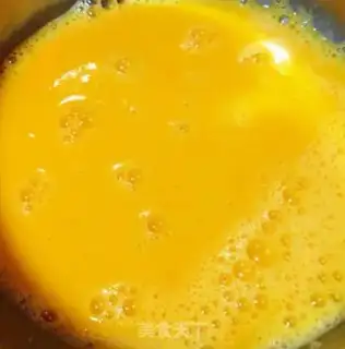 Make Weenie fried eggs step 1