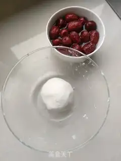 Make The red date step 1