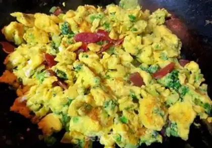 Make Weenie fried eggs step 9