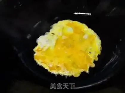 Make Pickled egg fried rice step 1